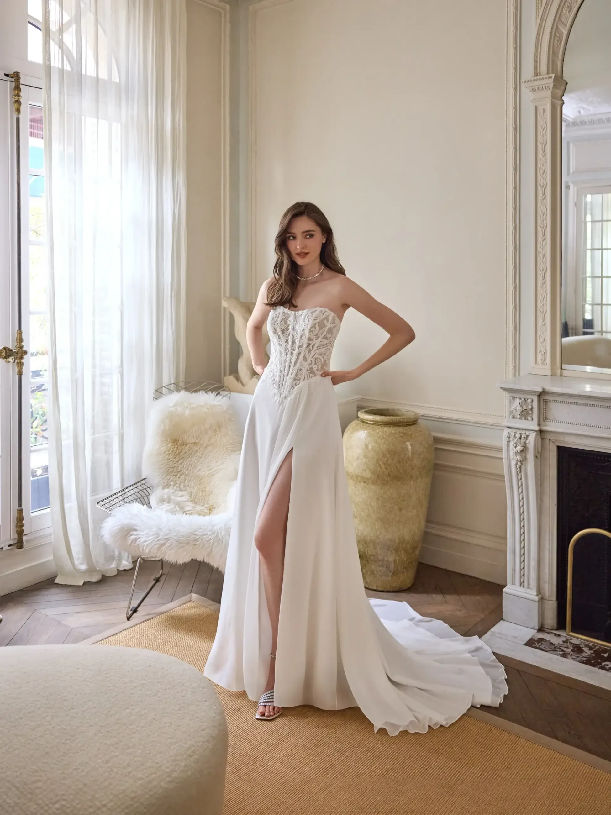Finding “The One”: A Step-by-Step Guide to Choosing Your Dream Wedding Dress. Desktop Image
