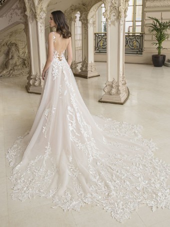 Elysee by Enzoani Laurent #1 thumbnail