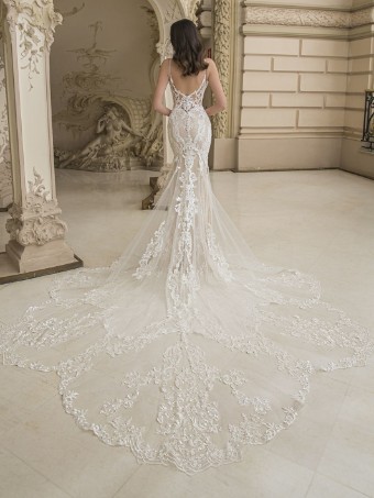 Elysee by Enzoani Circe #1 thumbnail