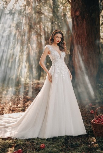 Disney Fairy Tale Weddings D417 Snow White #0 Champagne/Ivory/Nude thumbnail
