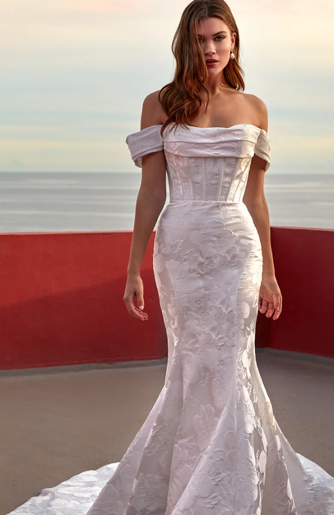 open lace back dress La Femme 32424 main image 1