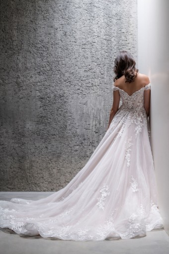 Allure Couture C682L #5 Ivory/Nude thumbnail