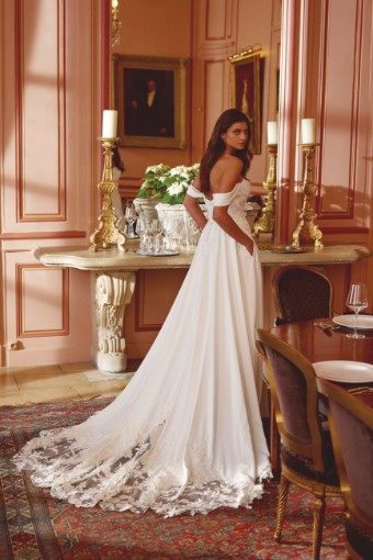 Justin Alexander 88407 Julianna #5 Off White/Ivory thumbnail