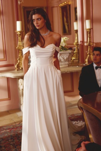 Justin Alexander 88407 Julianna #2 Off White/Ivory thumbnail