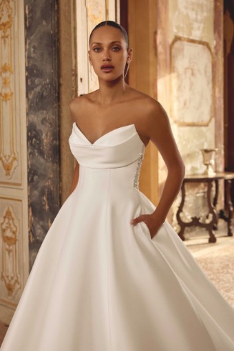 Justin Alexander 88448 - Kara #2 Ivory/Latte thumbnail