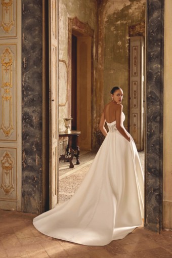 Justin Alexander 88448 Kara #1 Ivory/Latte thumbnail