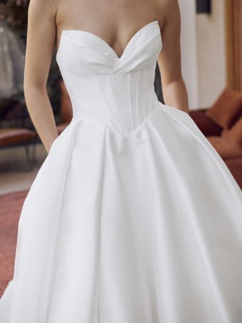 Elysee by Enzoani Giovanna-M B #3 Ivory thumbnail