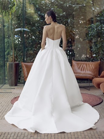 Elysee by Enzoani Giovanna-M B #2 Ivory thumbnail