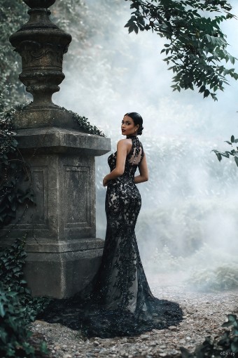 Disney Fairy Tale Weddings DVL27 Evil Queen #1 Ivory/Nude thumbnail