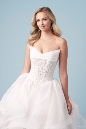 Disney Fairy Tale Weddings D463 Cinderella #8 Ivory/Platinum/Silver thumbnail